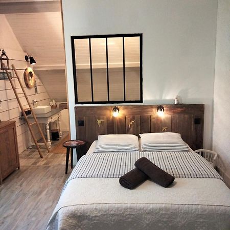 Chambre Telma 2 Pers Avec Piscine "Mon Lit Au Pre" Couples Ou Femmes Seulement Pontours エクステリア 写真