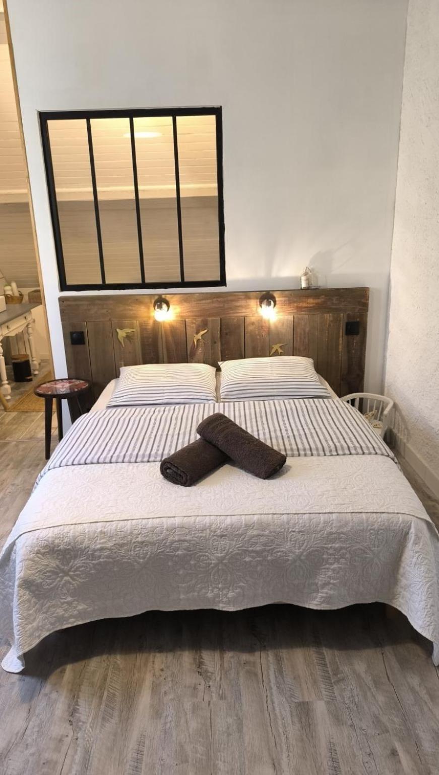 Chambre Telma 2 Pers Avec Piscine "Mon Lit Au Pre" Couples Ou Femmes Seulement Pontours エクステリア 写真